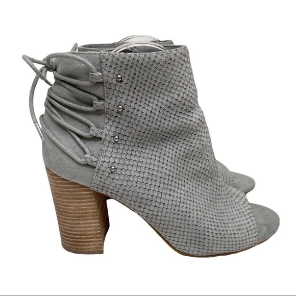 NINE WEST Britt Gray Embossed Leather Booties size 9 - Picture 9 of 9